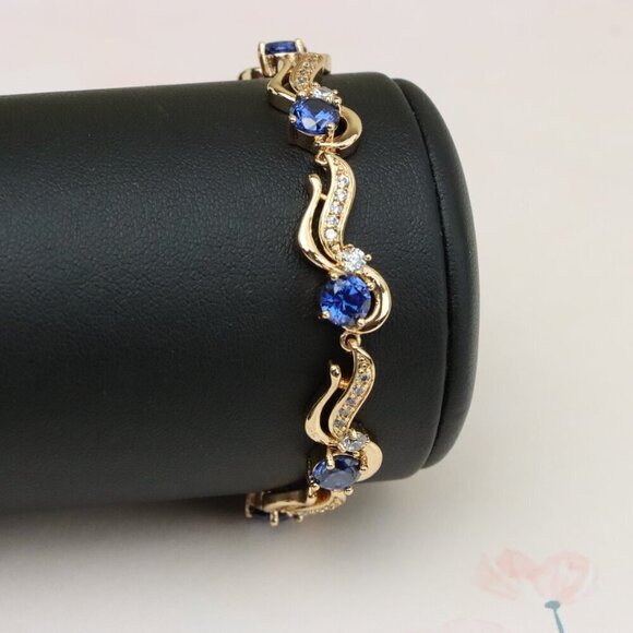 "Elegant Rose Gold Bracelet with Sapphire Blue and Crystal Accents, XPBL0804 - Picture 9 of 12